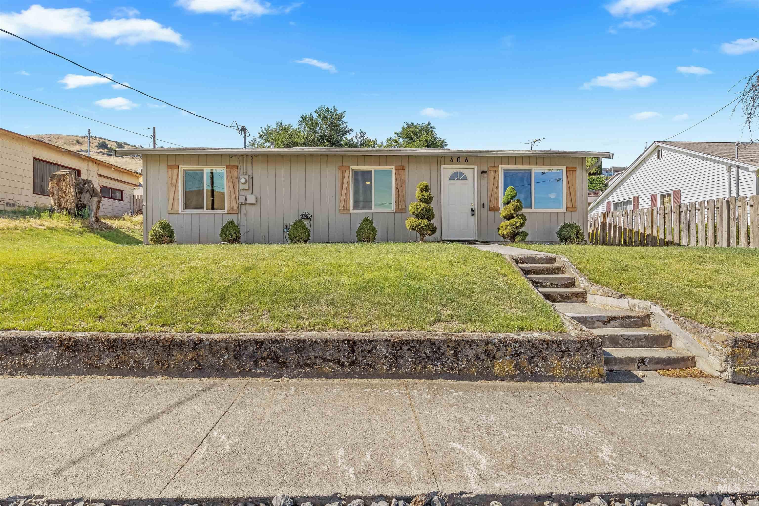 406 2nd Street, Asotin