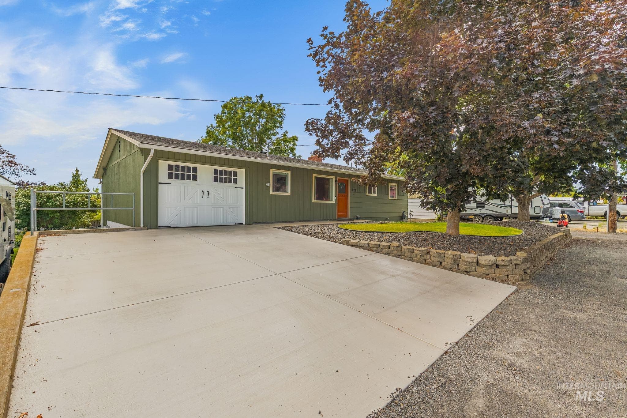 916 Cedar Dr, Lewiston